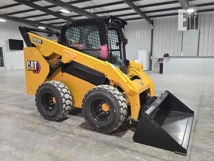 2022-caterpillar-262d3-image-2