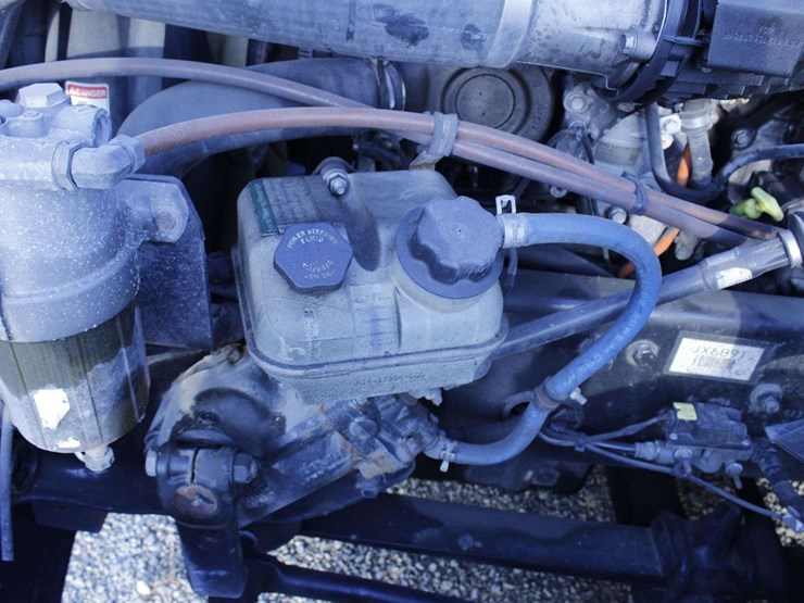 2018-freightliner-cascadia-126-image-34