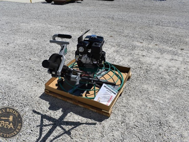 whiteman-36-inch-walk-behind-trowel-42831-image-7