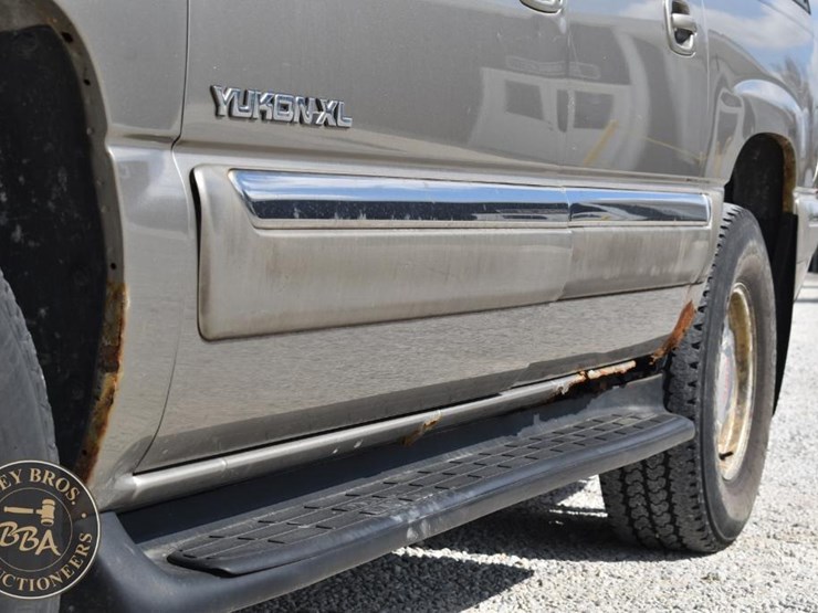 2001-gmc-yukon-xl-image-9