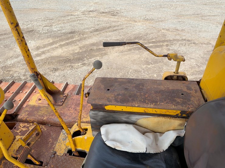 caterpillar-d6-image-31