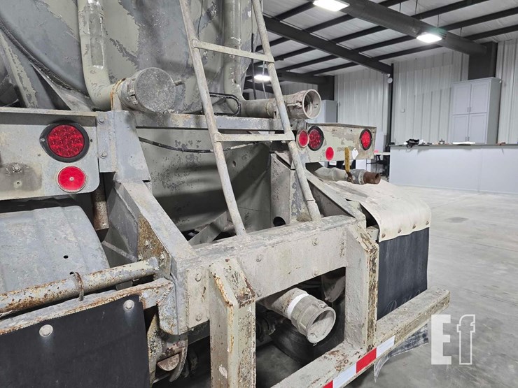 1974-1974-38-foot-tank-trailer-6238-image-10