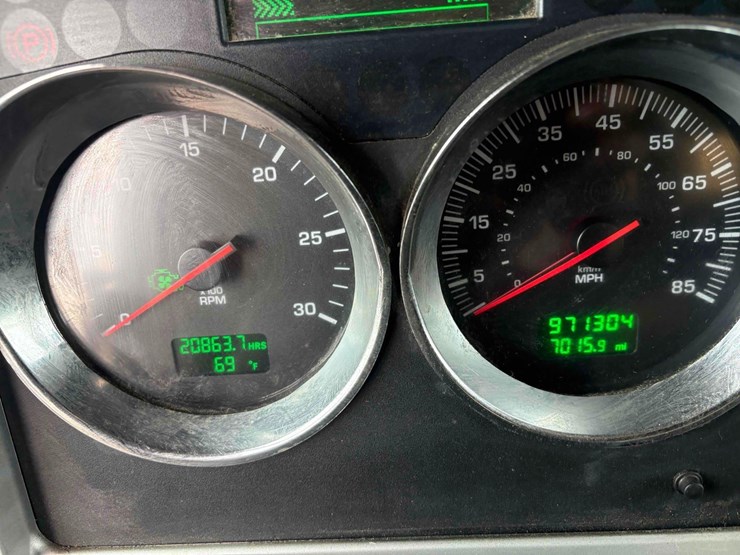 2010-caterpillar-c13-image-12