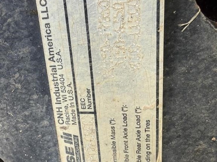 2017-case-ih-mx280-afs-magnum-tractor-image-25