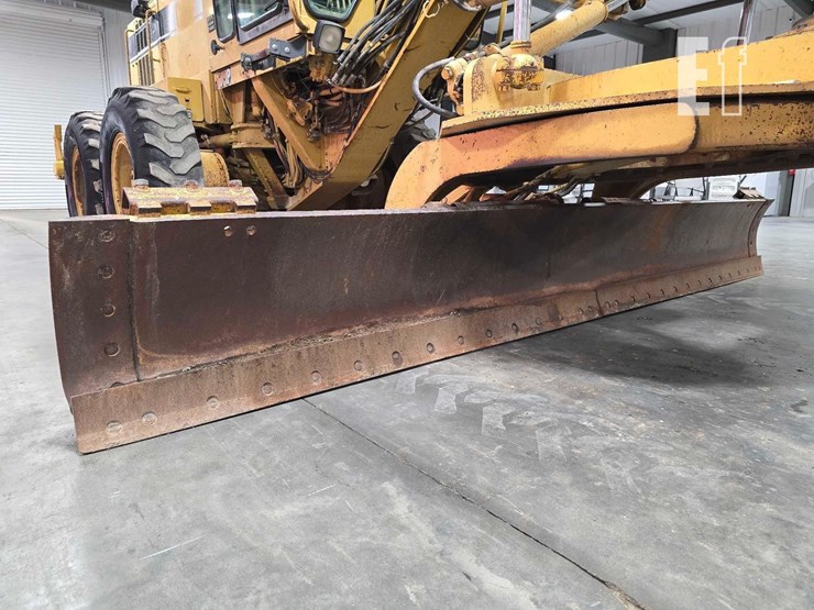 1997-caterpillar-143h-image-10