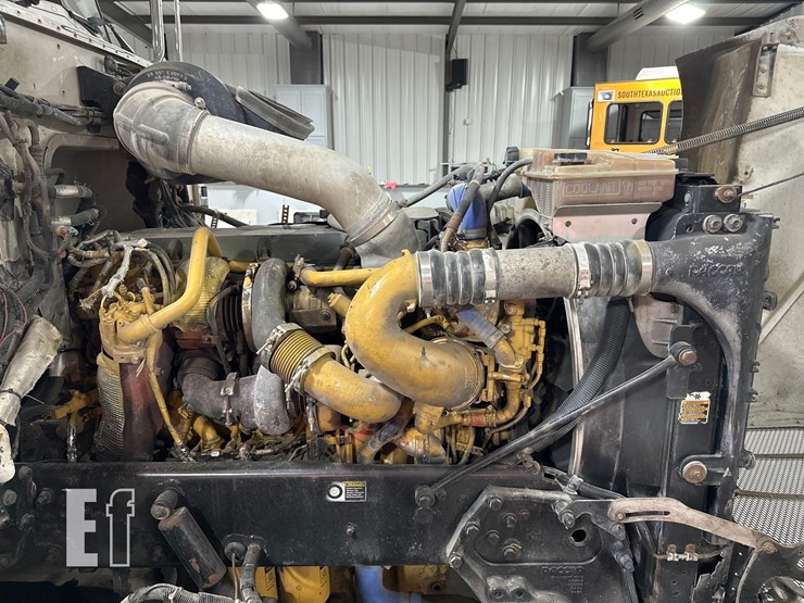 2008-peterbilt-386-image-28