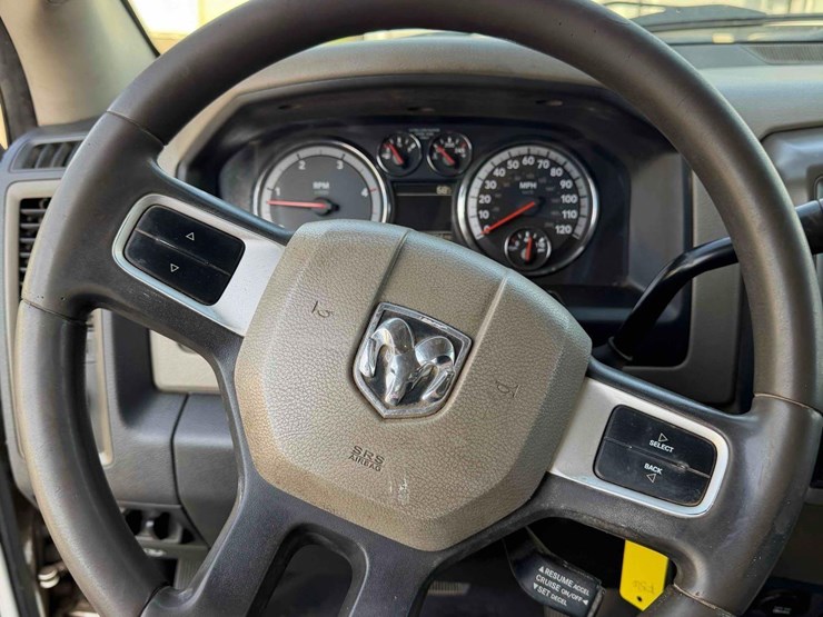 2011-ram-4500-utility-body-image-22