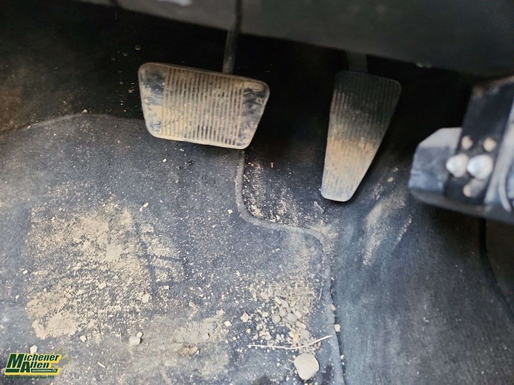 2013-dodge-2500-image-13