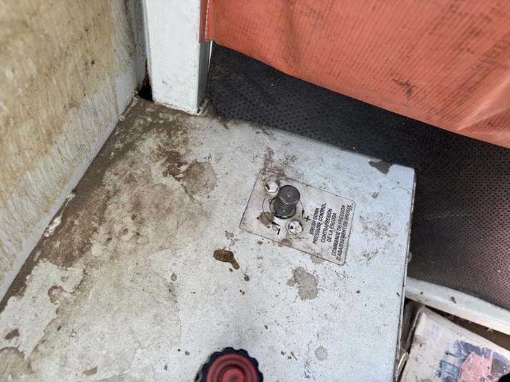 2005-rosco-rb48-image-30