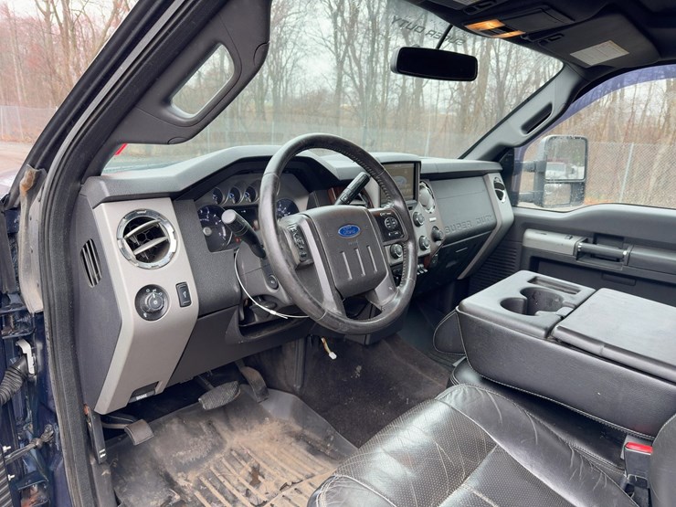 2014-ford-f350-image-21