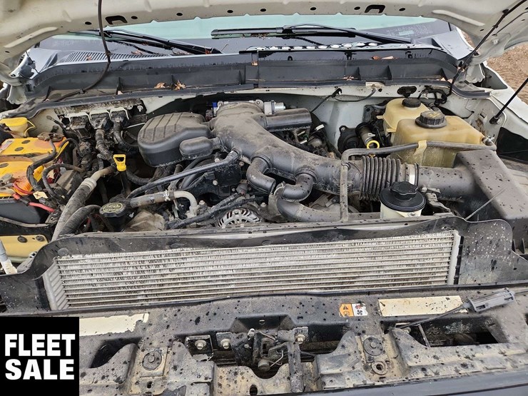 2015-ford-f550-image-22