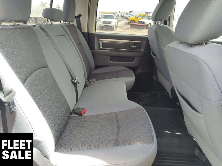 2013-dodge-1500-image-16