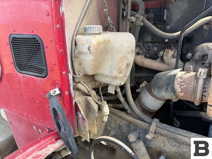 1995-peterbilt-378-image-40