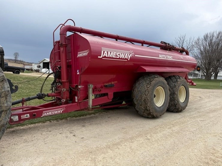 jamesway-auto-trac-5600-gallon-manure-tanker-image-8