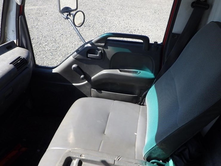 1999-isuzu-nqr-image-36