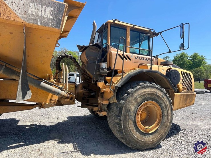 2010-volvo-a40e-image-39