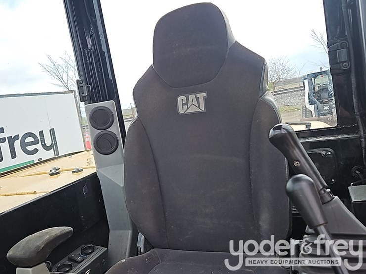 2018-caterpillar-305.5-image-20