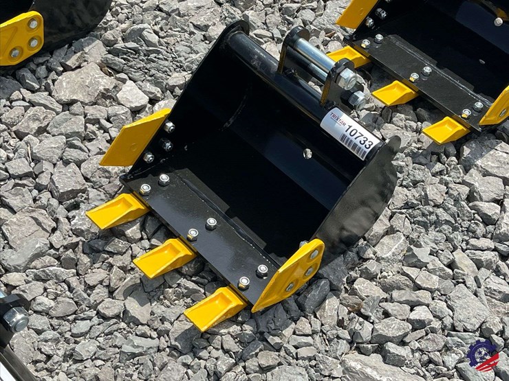 unused-2026-ce-16"-toothed-bucket-image-1