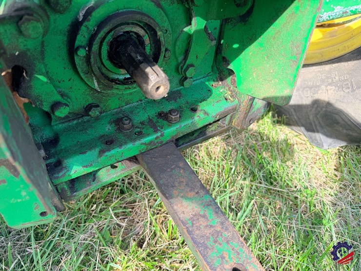 john-deere-2640-image-29