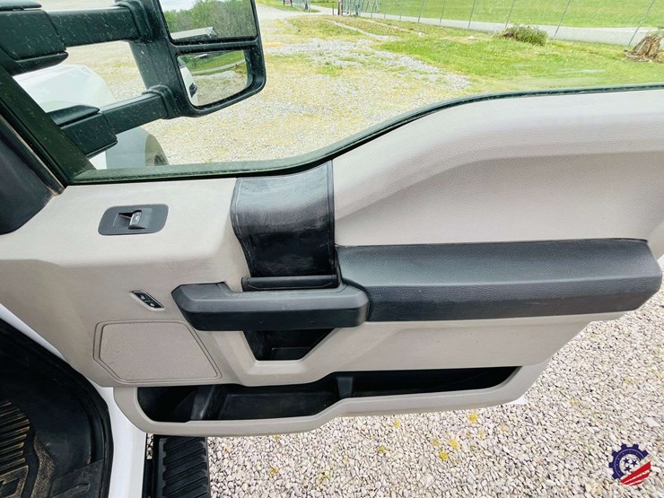 2018-ford-f550-image-60