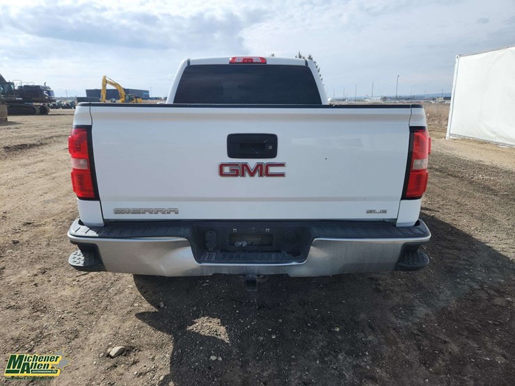 2015-gmc-sierra-1500-image-4