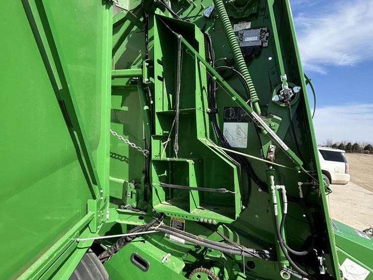 2019-john-deere-560r-image-15