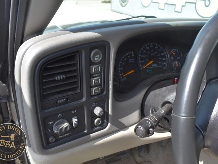 2001-gmc-yukon-xl-image-17