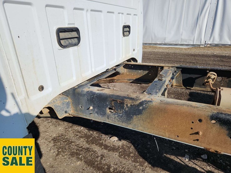 2013-ford-f550-image-44