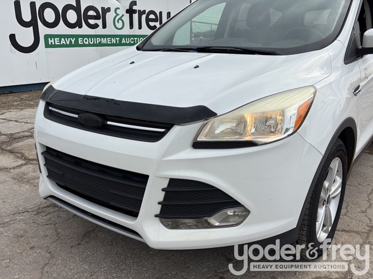 2014-ford-escape-image-32