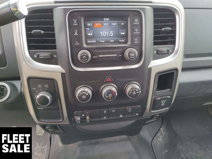 2016-dodge-2500-image-21