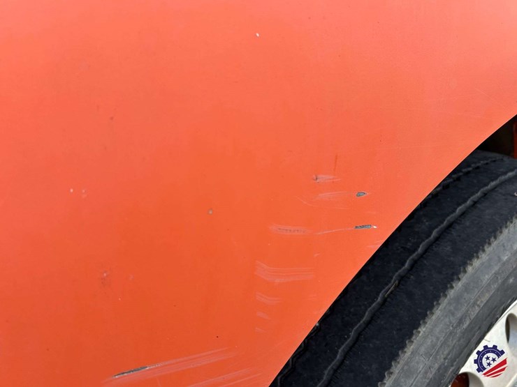 2005-kenworth-t300-image-30