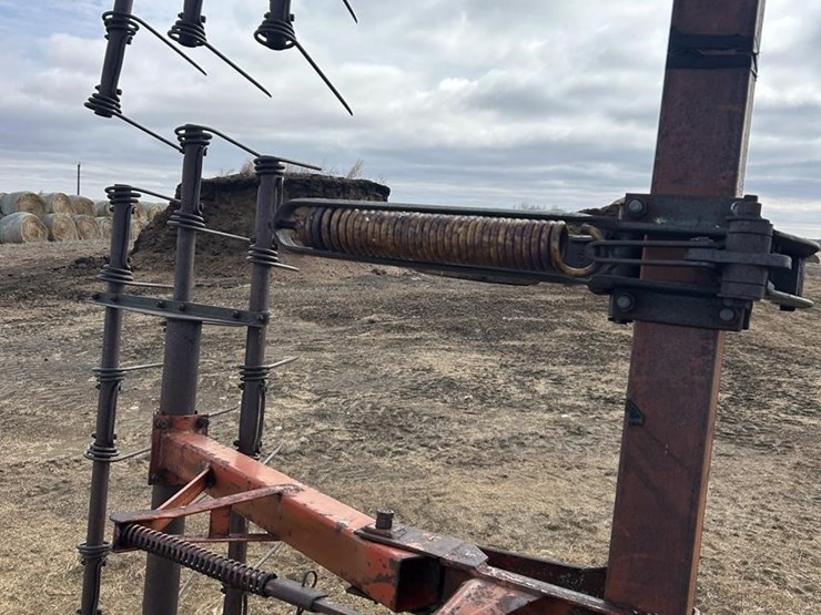 morris-anhydrous-chisel-plow-2859-image-20