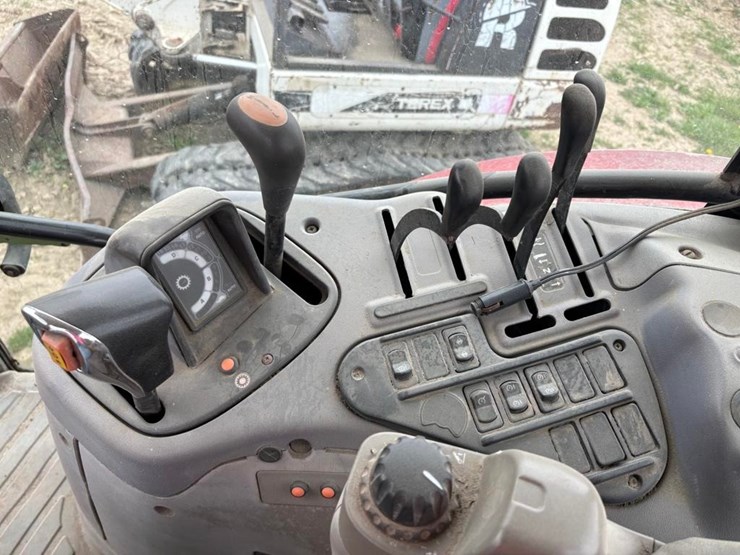 case-mxu125-tractor-image-20