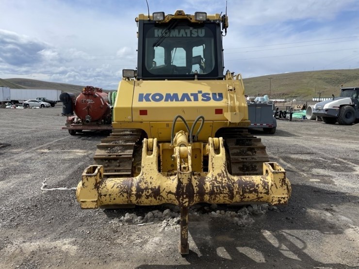 2013-komatsu-d65ex-17-image-4
