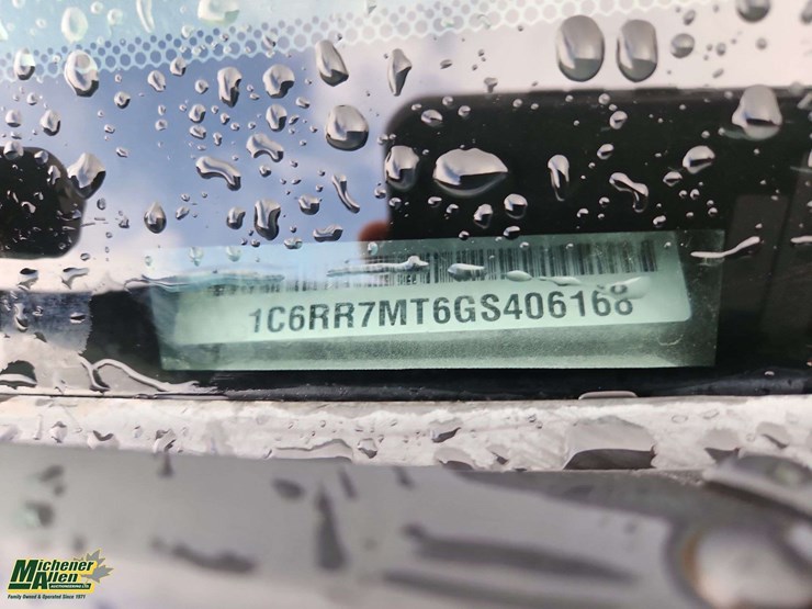 2016-dodge-1500-image-34