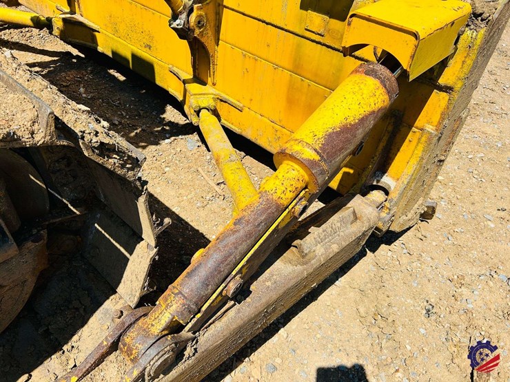 2023-komatsu-d65px-18-image-25