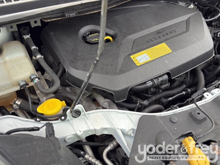 2014-ford-escape-image-43