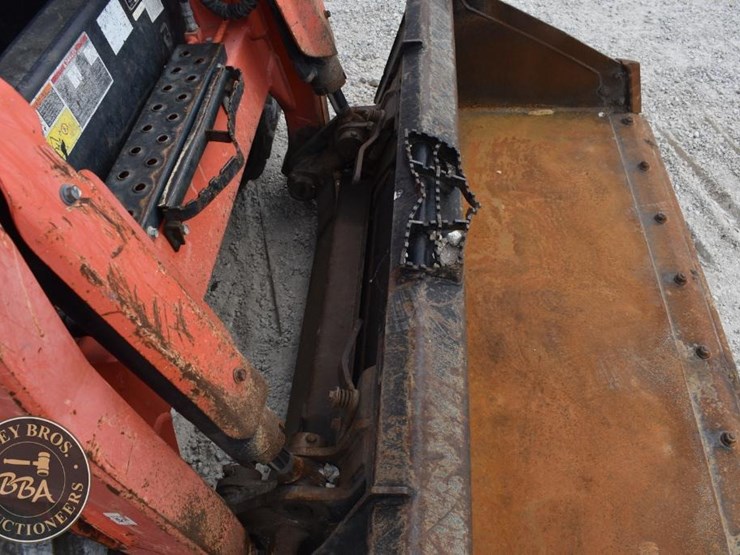 2019-kubota-svl95-2s-image-17