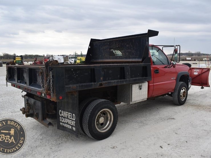 2003-chevrolet-3500-image-8