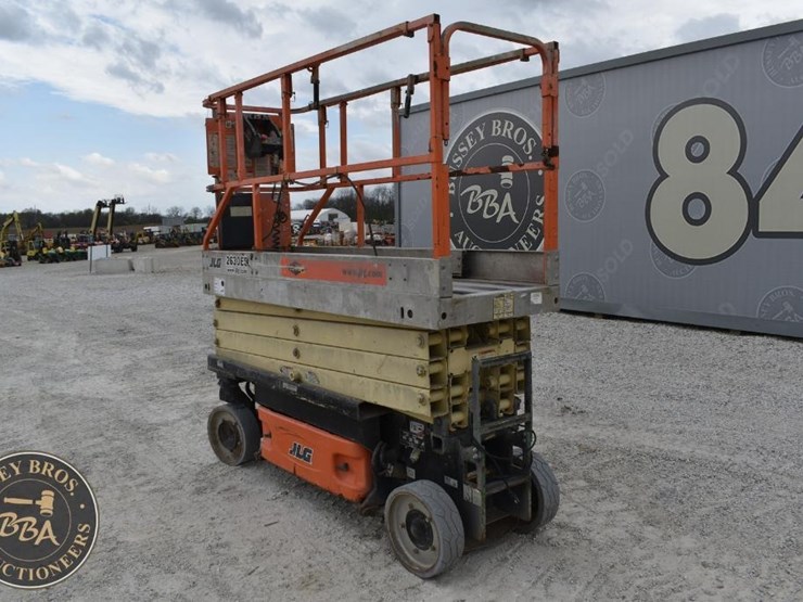 2006-jlg-2630es-image-3