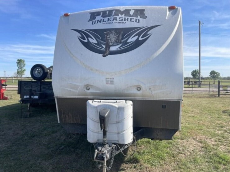 2014-forest-river-26’-puma-toy-hauler-rv-travel-image-3