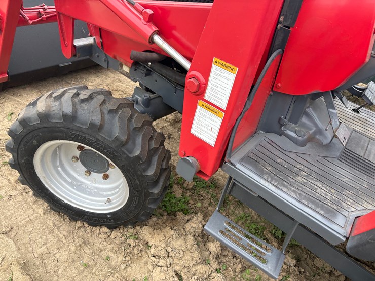 mahindra-2310-image-15