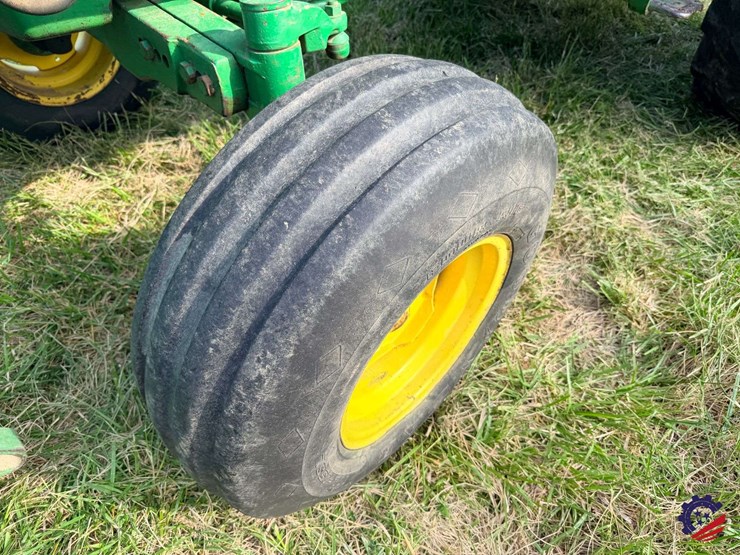 john-deere-2640-image-11