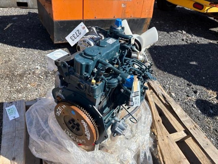 kubota-d722-engine-image-5