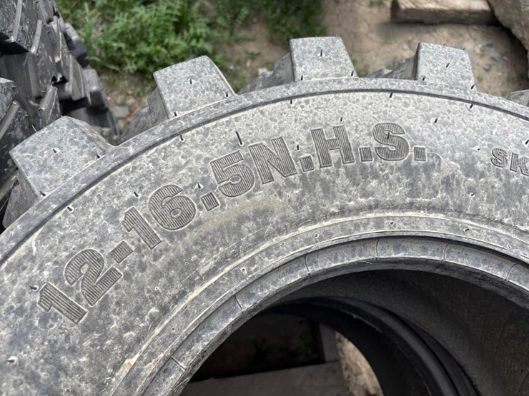12-16.5-sks9-tires-(set-of-4)-image-4