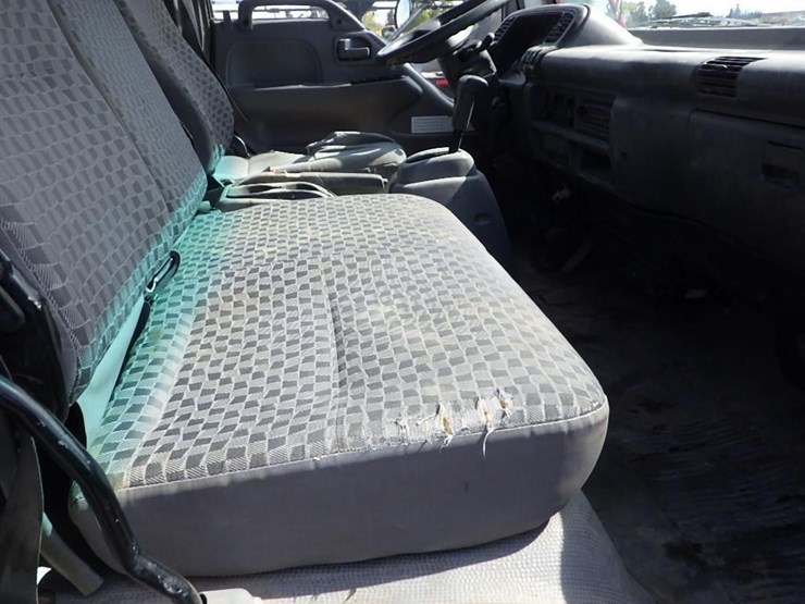 2007-isuzu-nqr-image-20