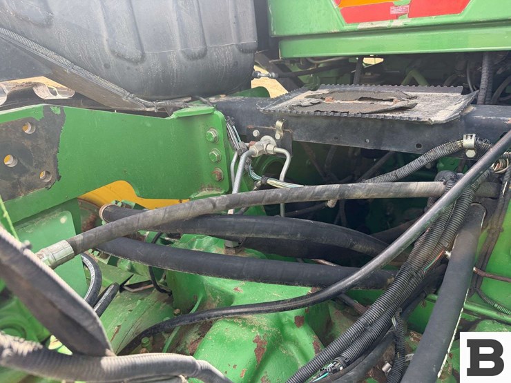 2004-john-deere-9520t-image-32