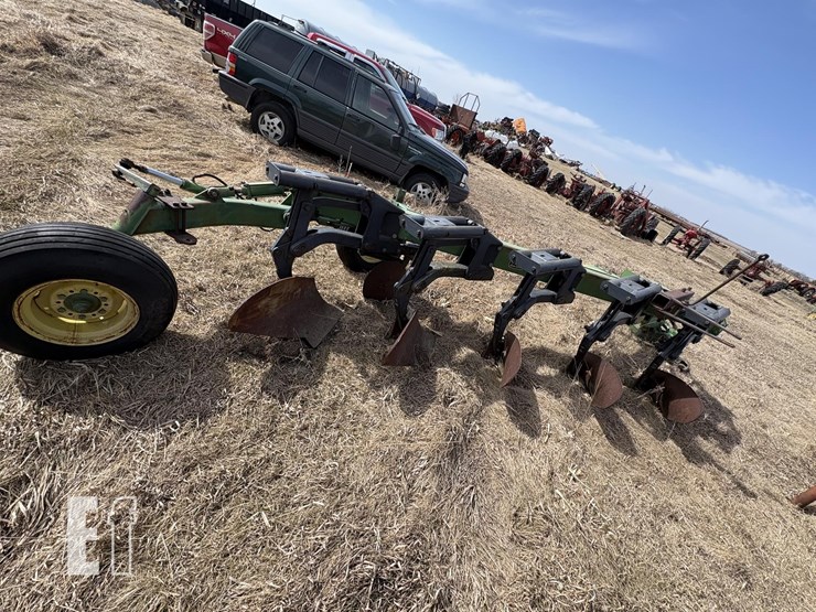 john-deere-2600-image-11