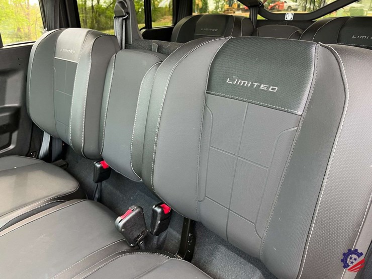 2026-can-am-defender-limited-hd11-triple-image-67