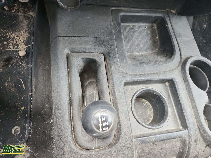 2013-dodge-2500-image-11